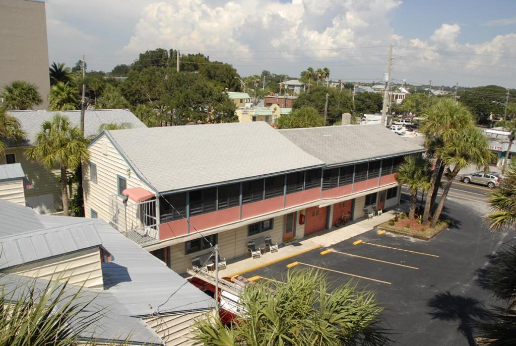 HOTEL GULF TOWERS, INDIAN ROCKS BEACH